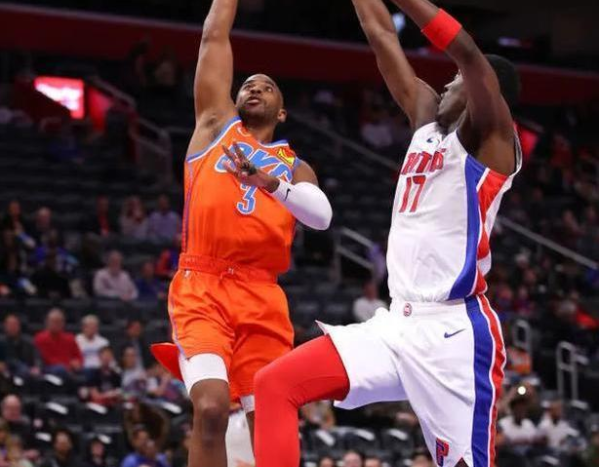  亚历山大全面发挥，雷霆击败勇士送卫冕冠军两连败