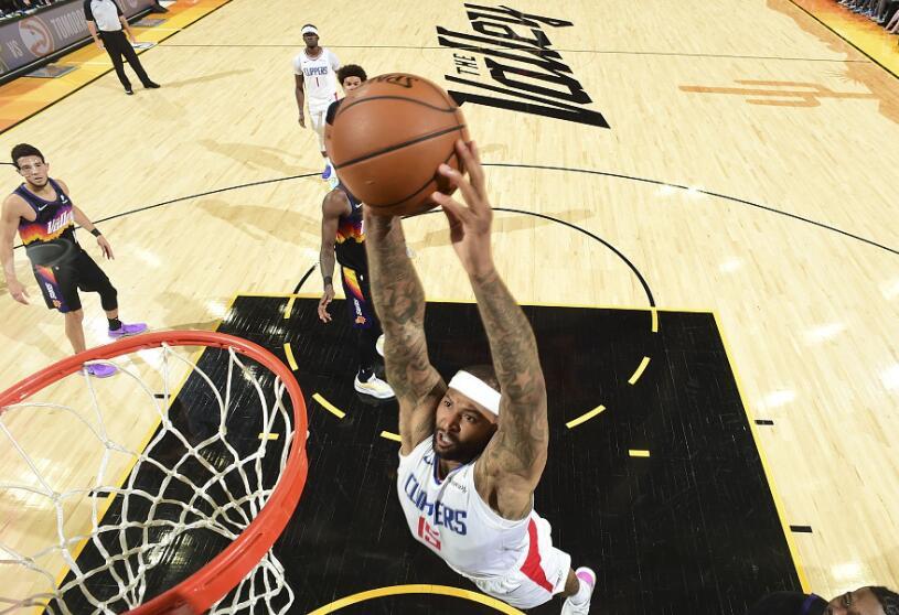 那不勒斯替补奇兵建功,临危受命改写比赛结局