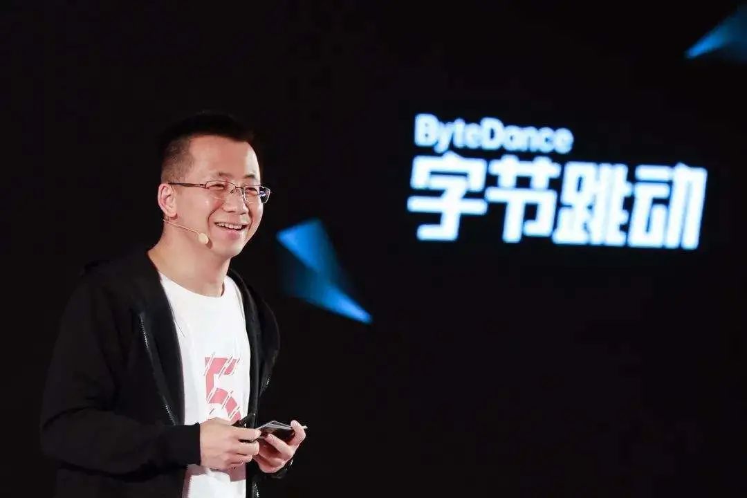  福贾俱乐部破产重组完成，前拉齐奥高管出任新任CEO  